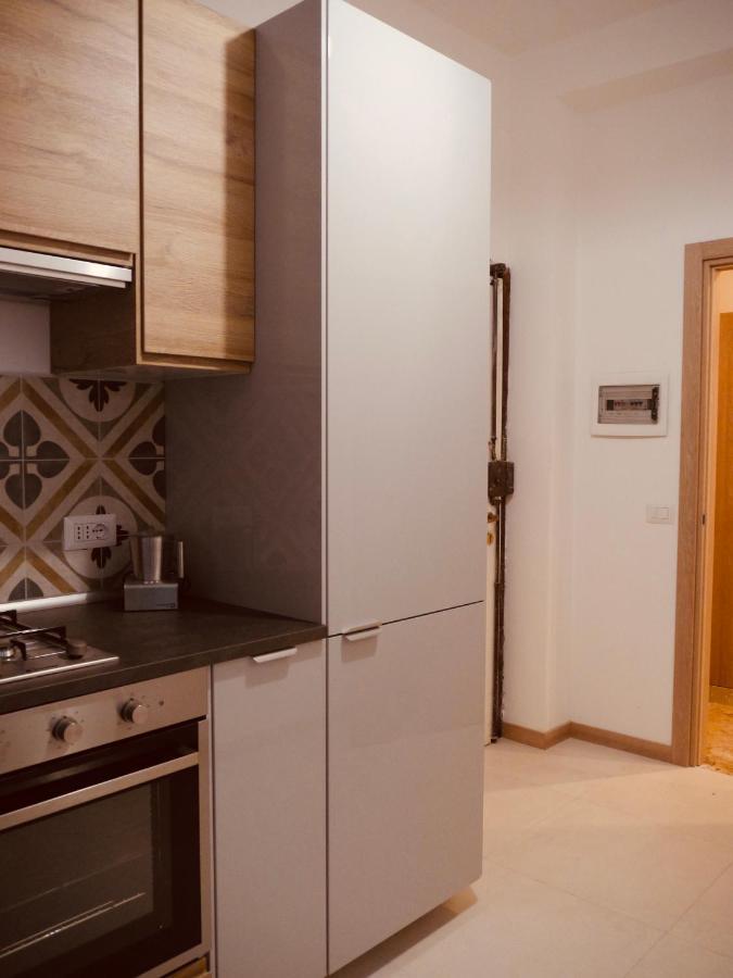 Casa Ling -Ac - Parking-2Bathrooms Como Exterior photo